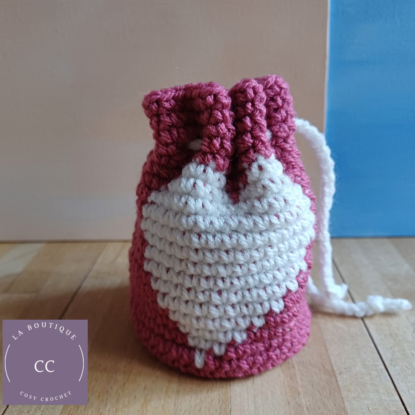 Pochon motif cœur rose foncé et blanc