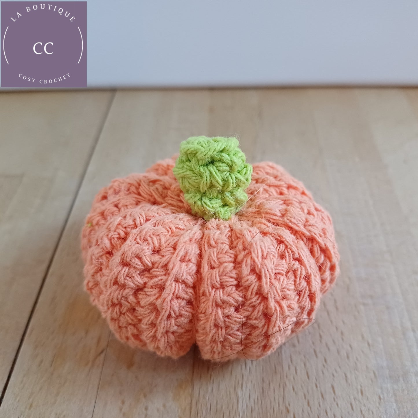 Petite citrouille décorative orange corail