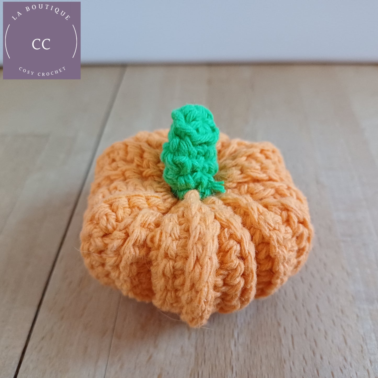 Petite citrouille décorative orange clair