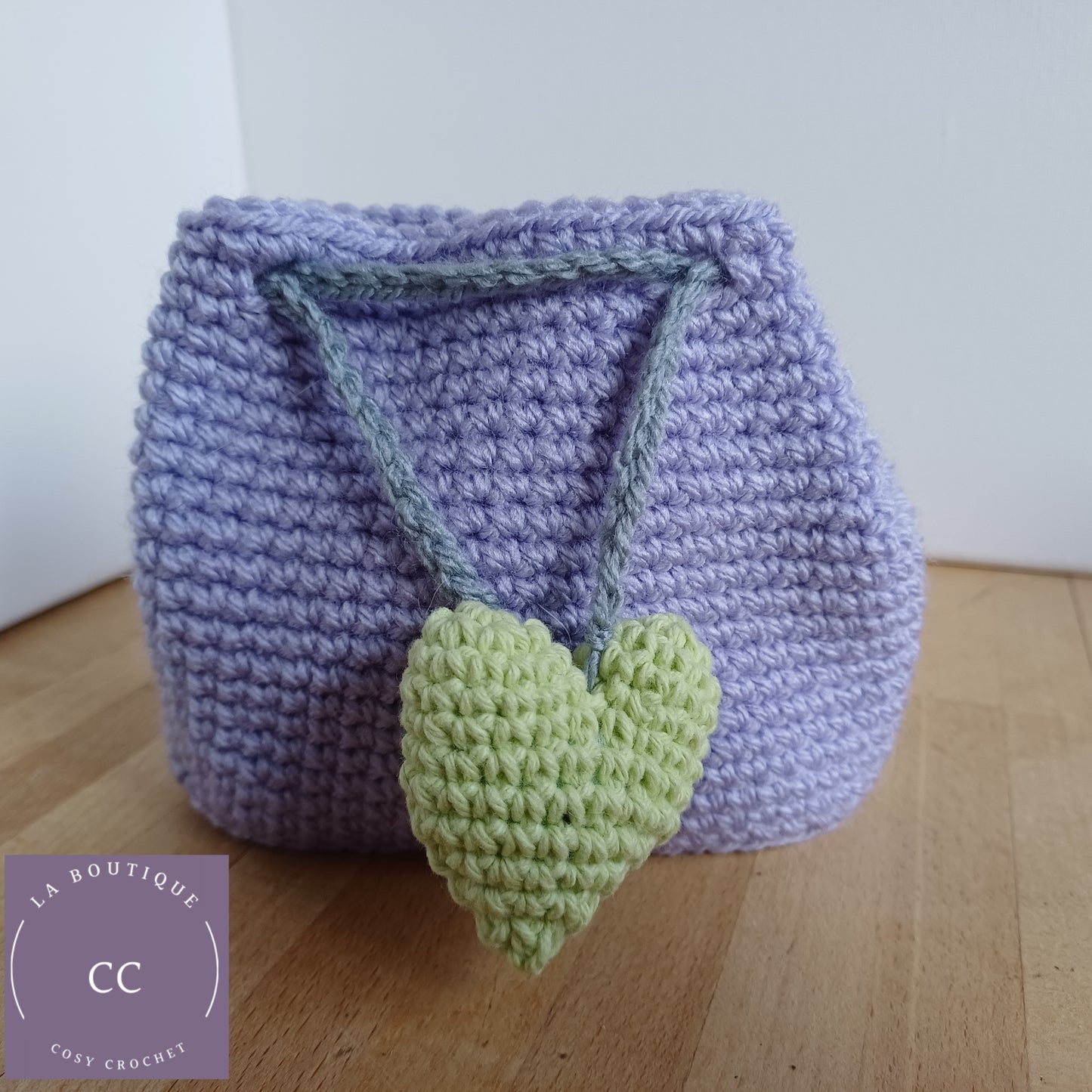 Petite pochette mauve fermoir cœur