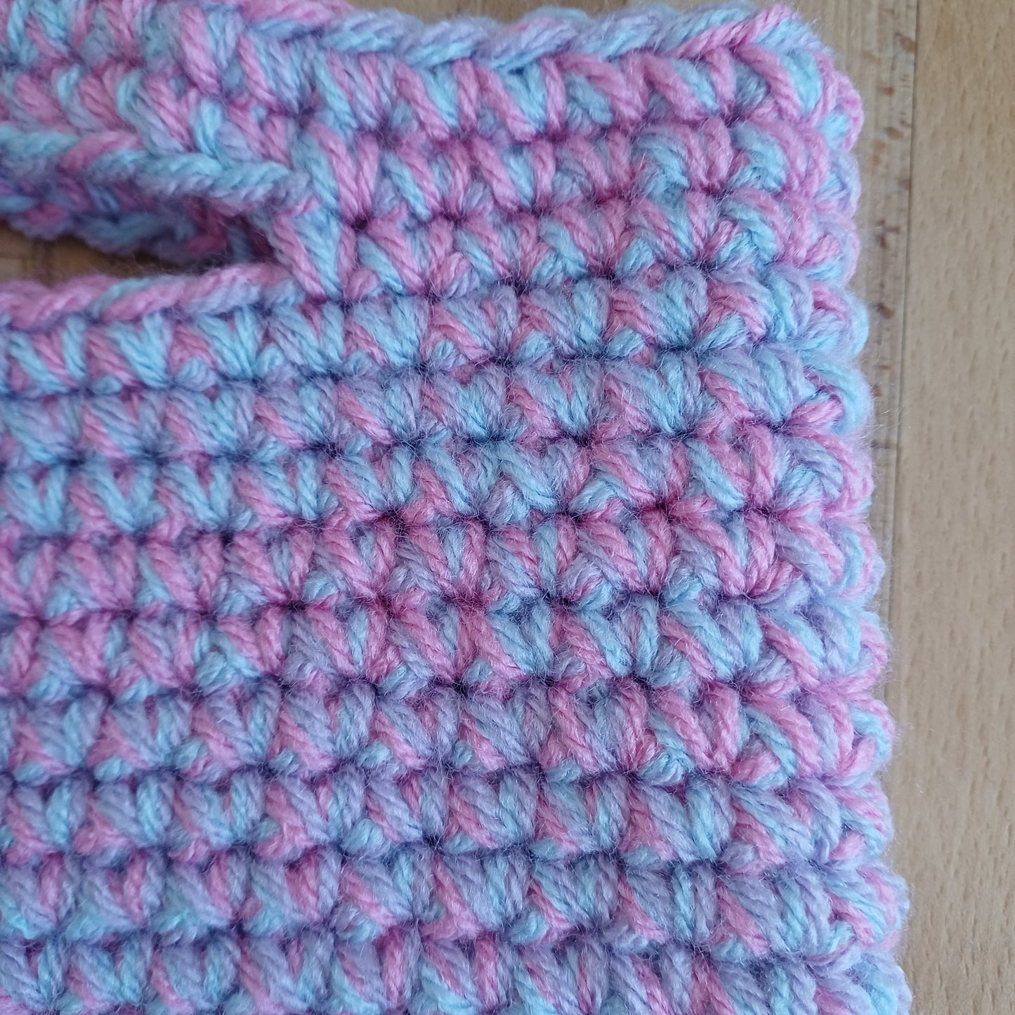 Panier sac multicolore bleu, violet et rose