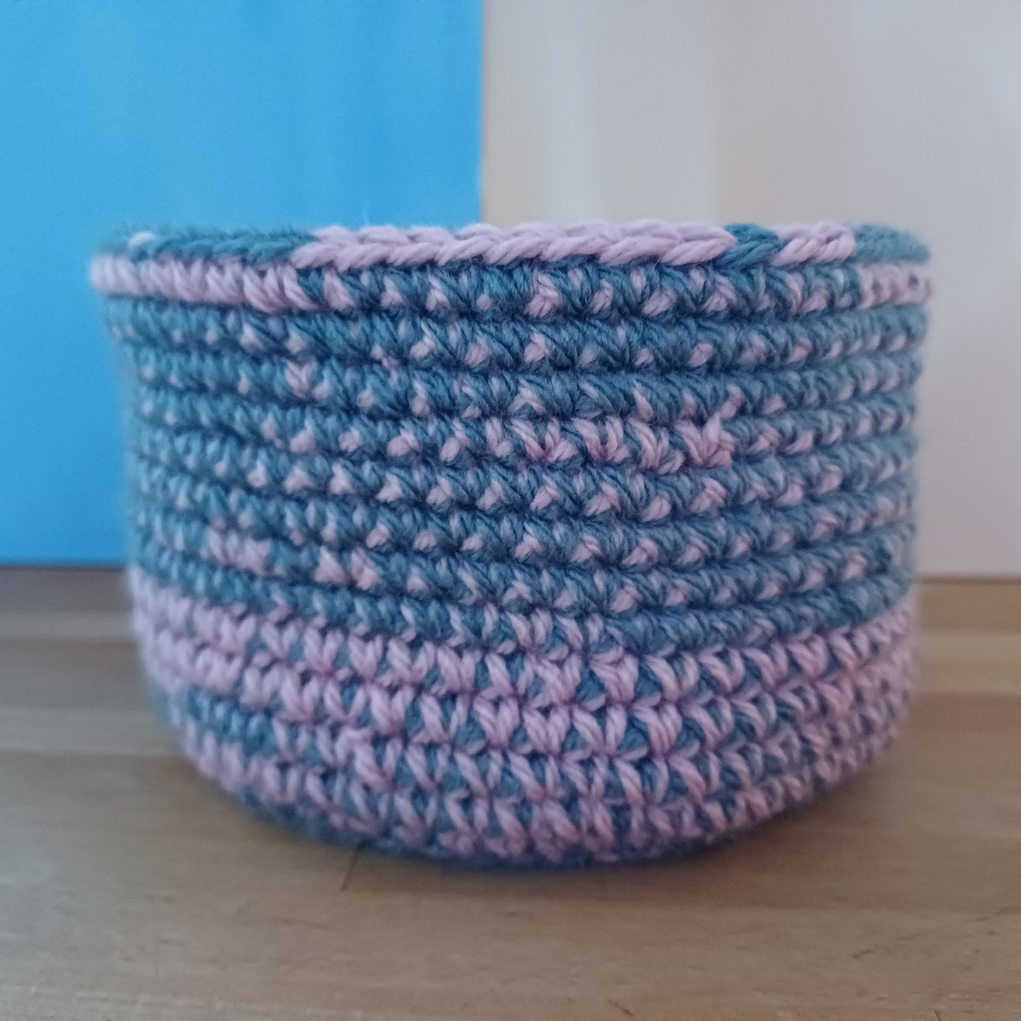 Panier déco bicolore