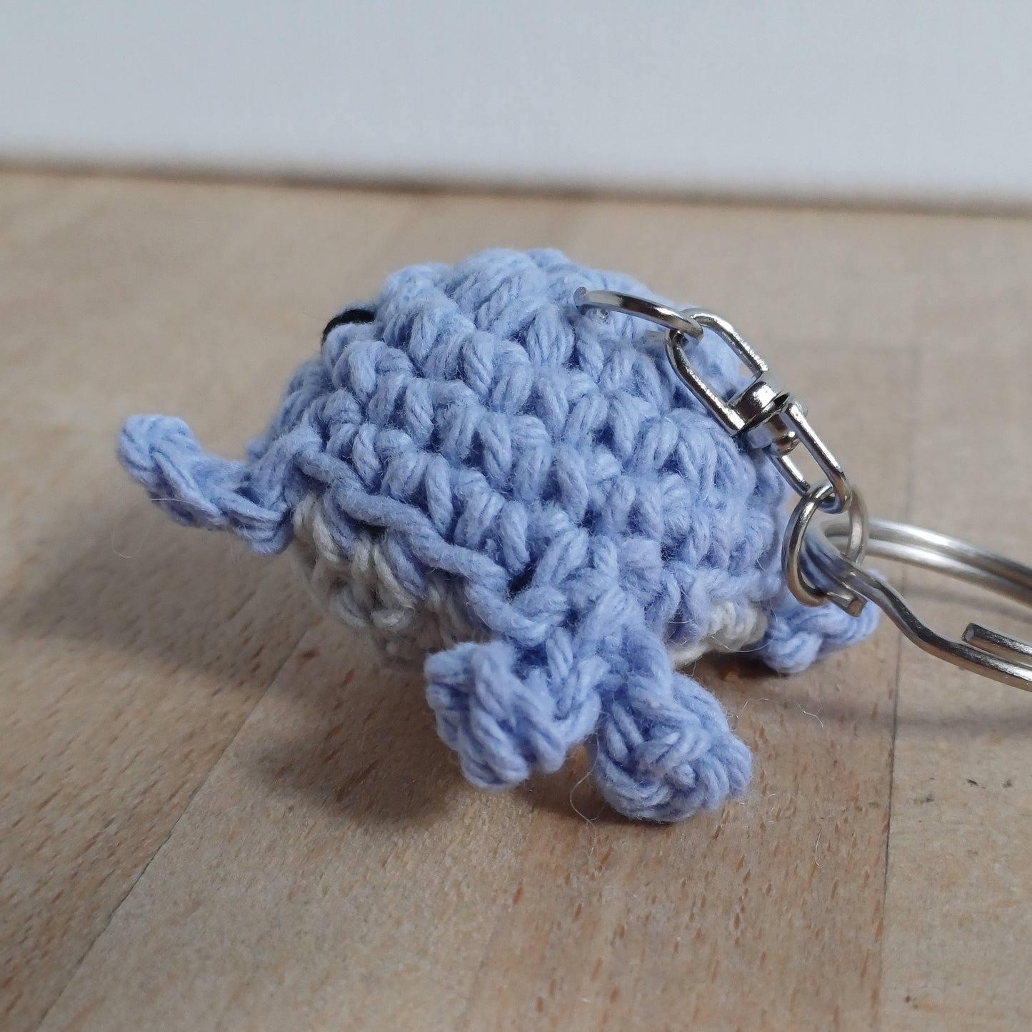 Porte-clés mini baleine mauve