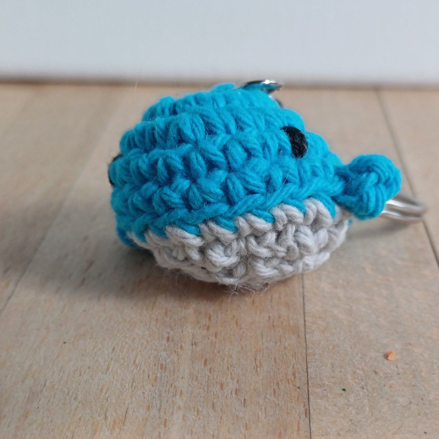 Porte-clés mini baleine bleue