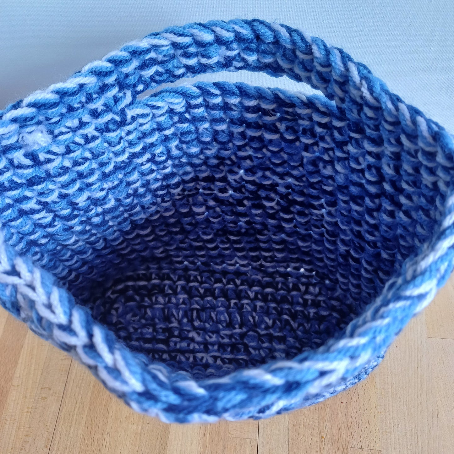 Panier sac multicolore bleu