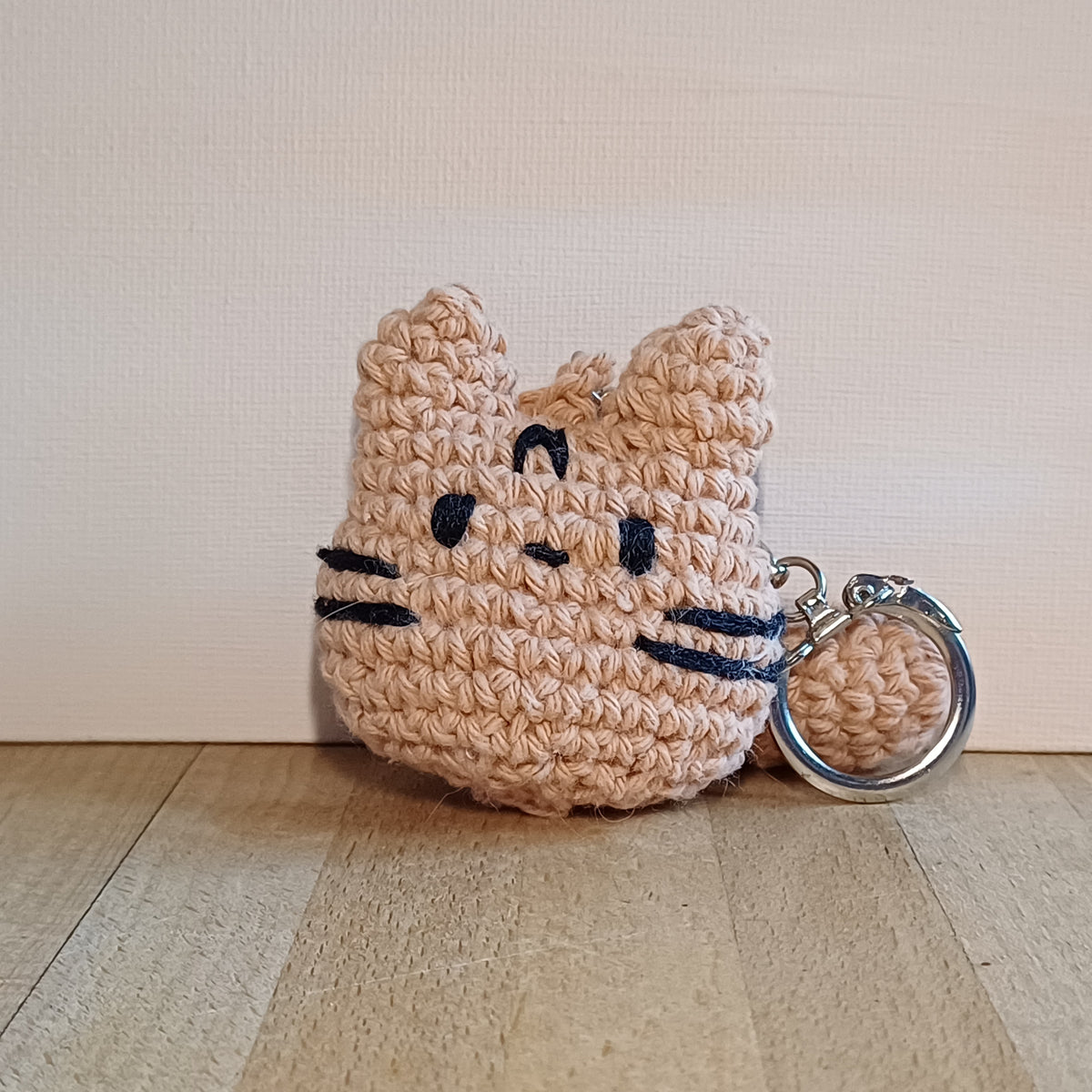 Petit chat porte-clés