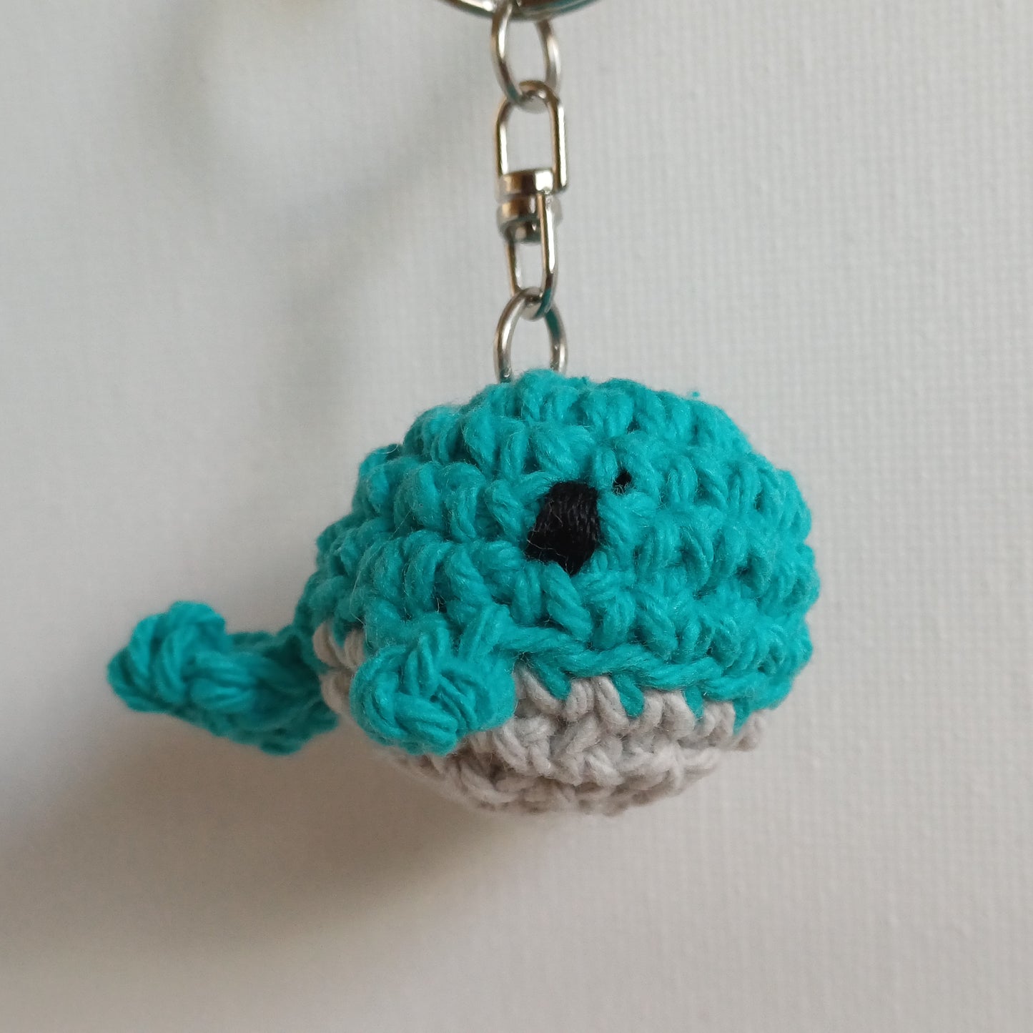 Porte-clés mini baleine turquoise