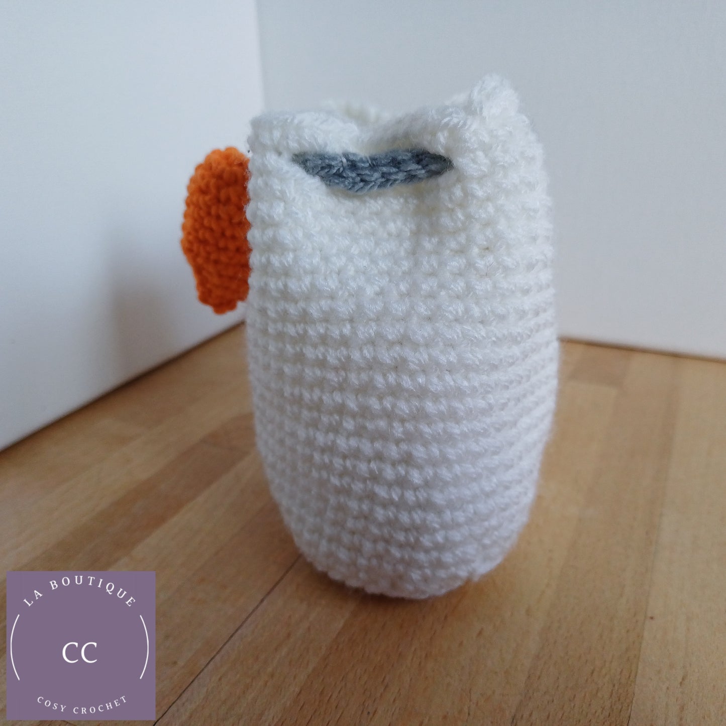 Petite pochette blanche fermoir cœur