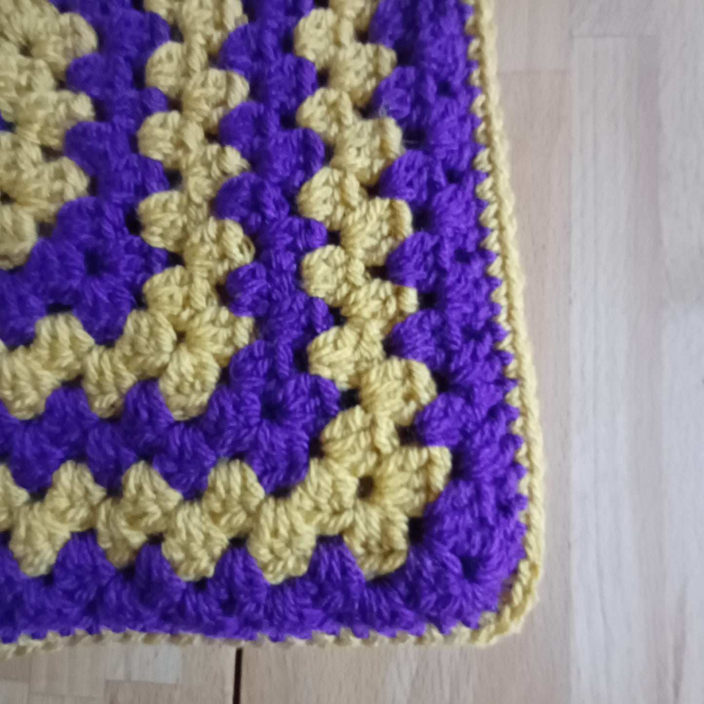 Tote bag violet et jaune