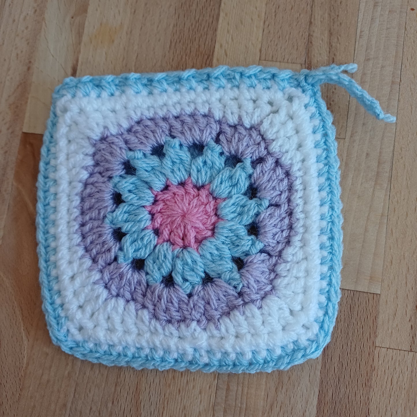 Pochon granny bleu, violet et rose