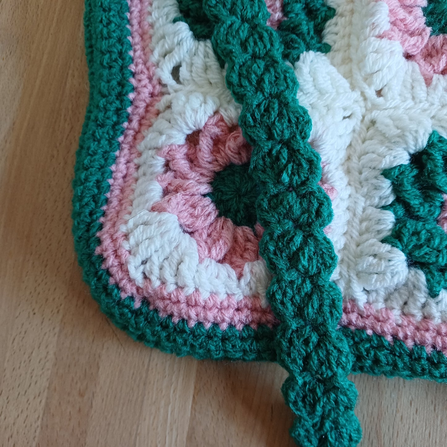 Grand sac bandoulière vert foncé et rose