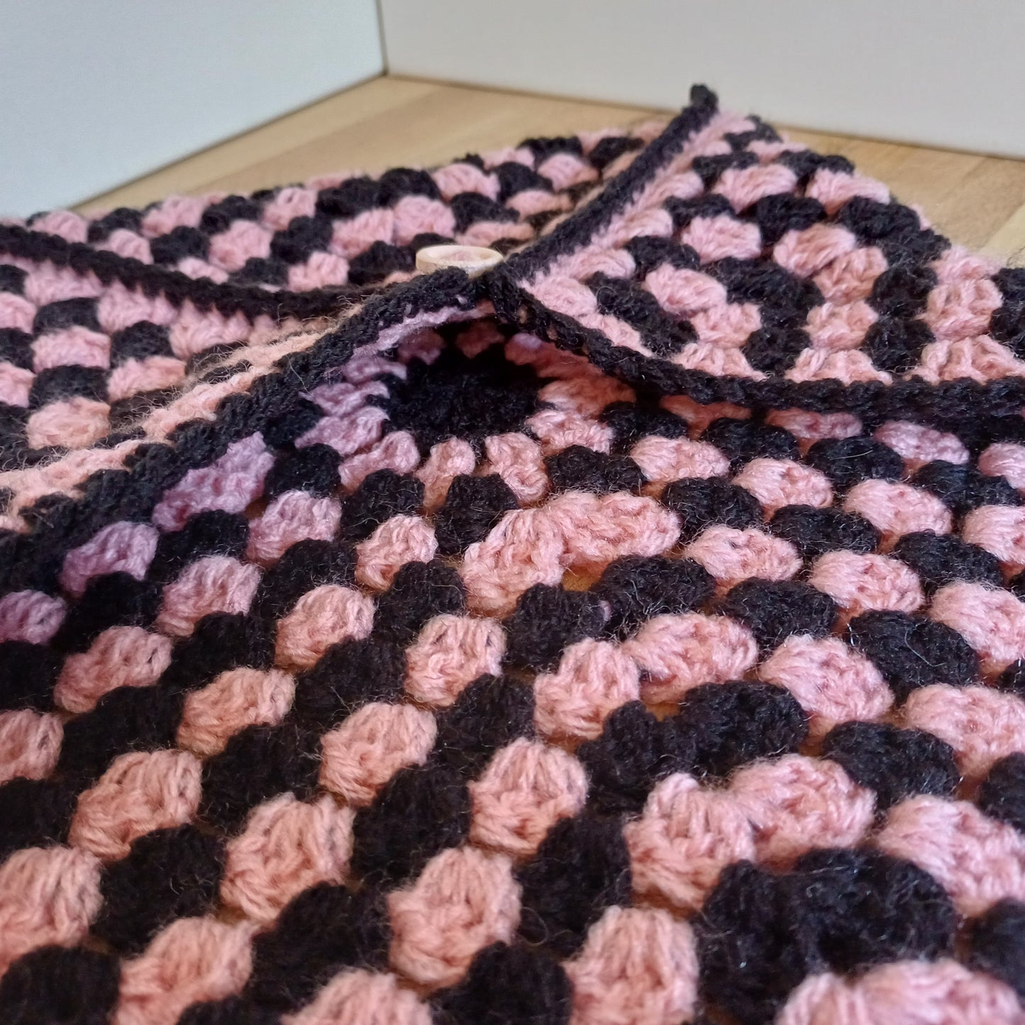 Pochette enveloppe pour livre rose et noire