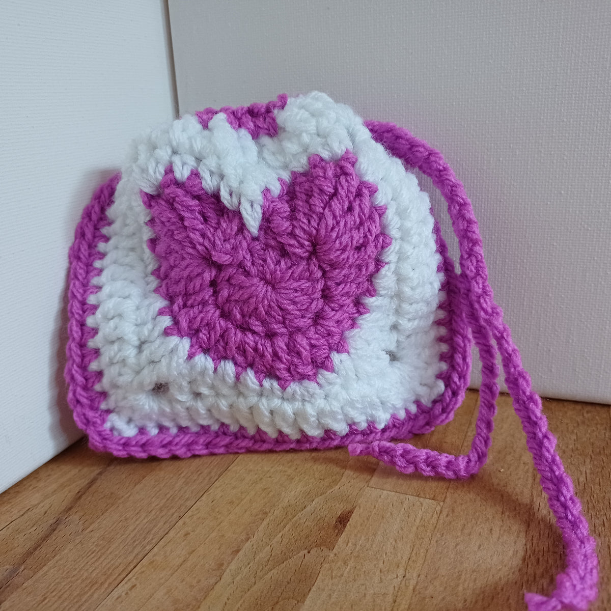 Pochon granny coeur prune.