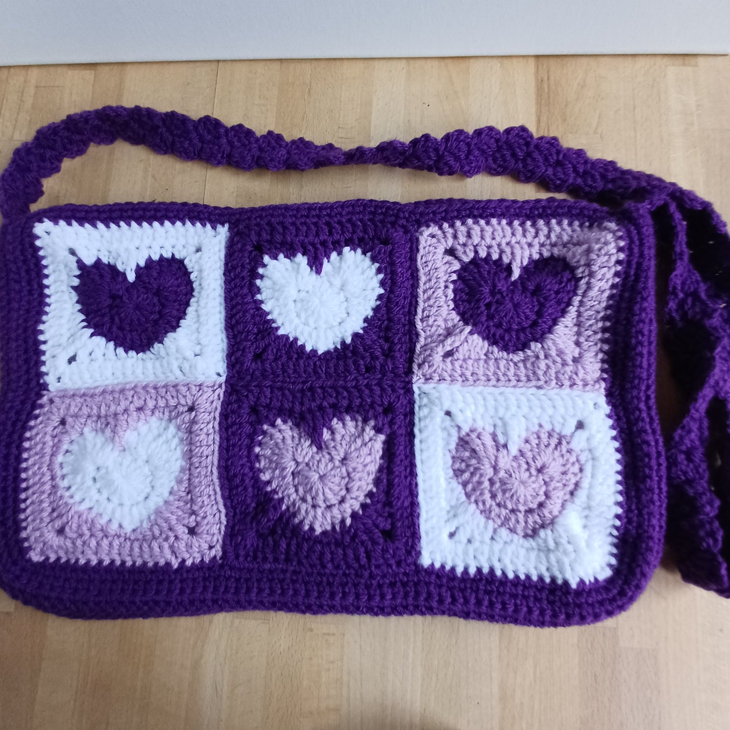 Grand sac bandoulière coeur violet
