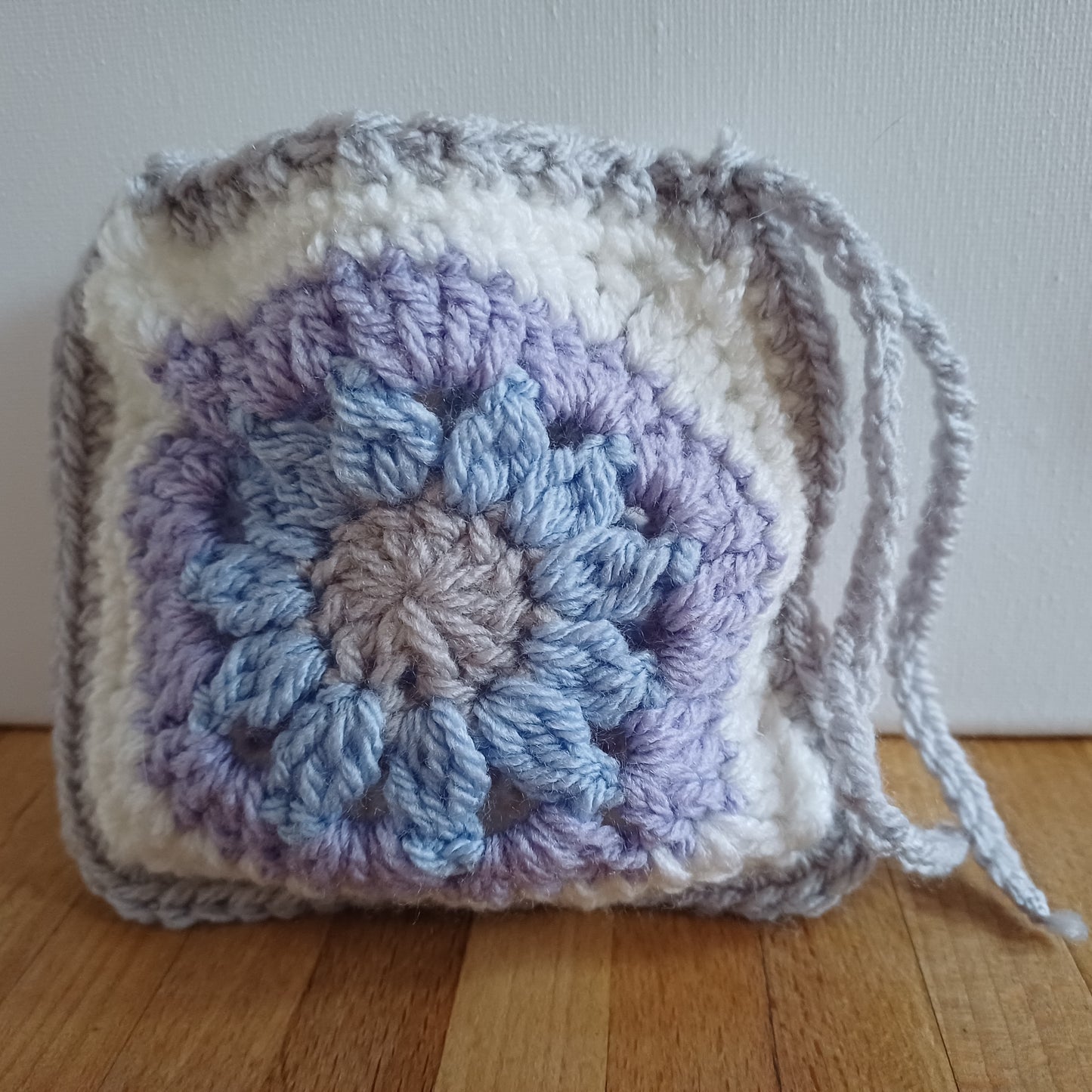 Pochon granny gris pastel