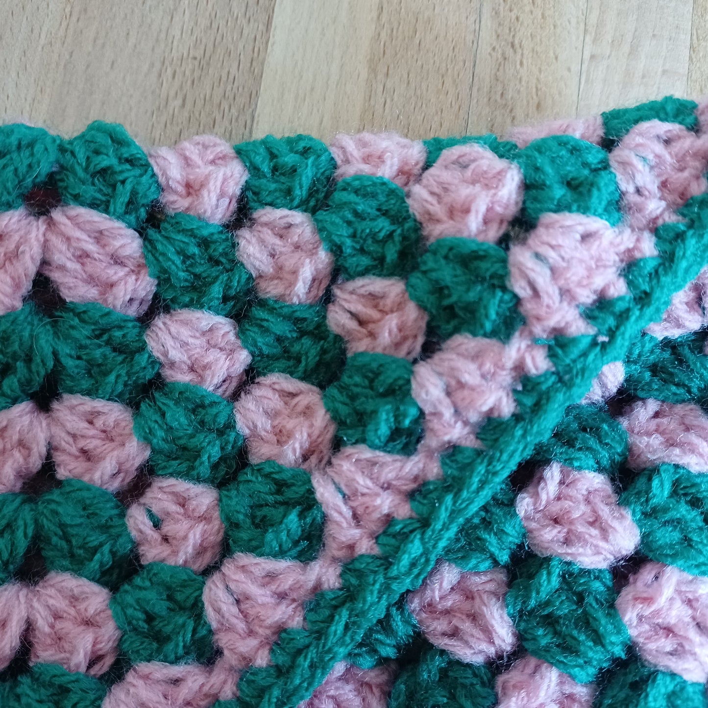 Pochette enveloppe pour livre vert foncé et rose