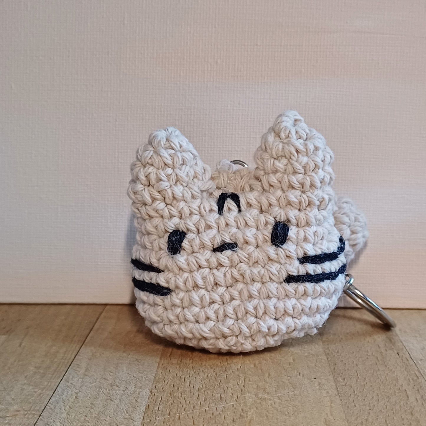 Petit chat porte-clés