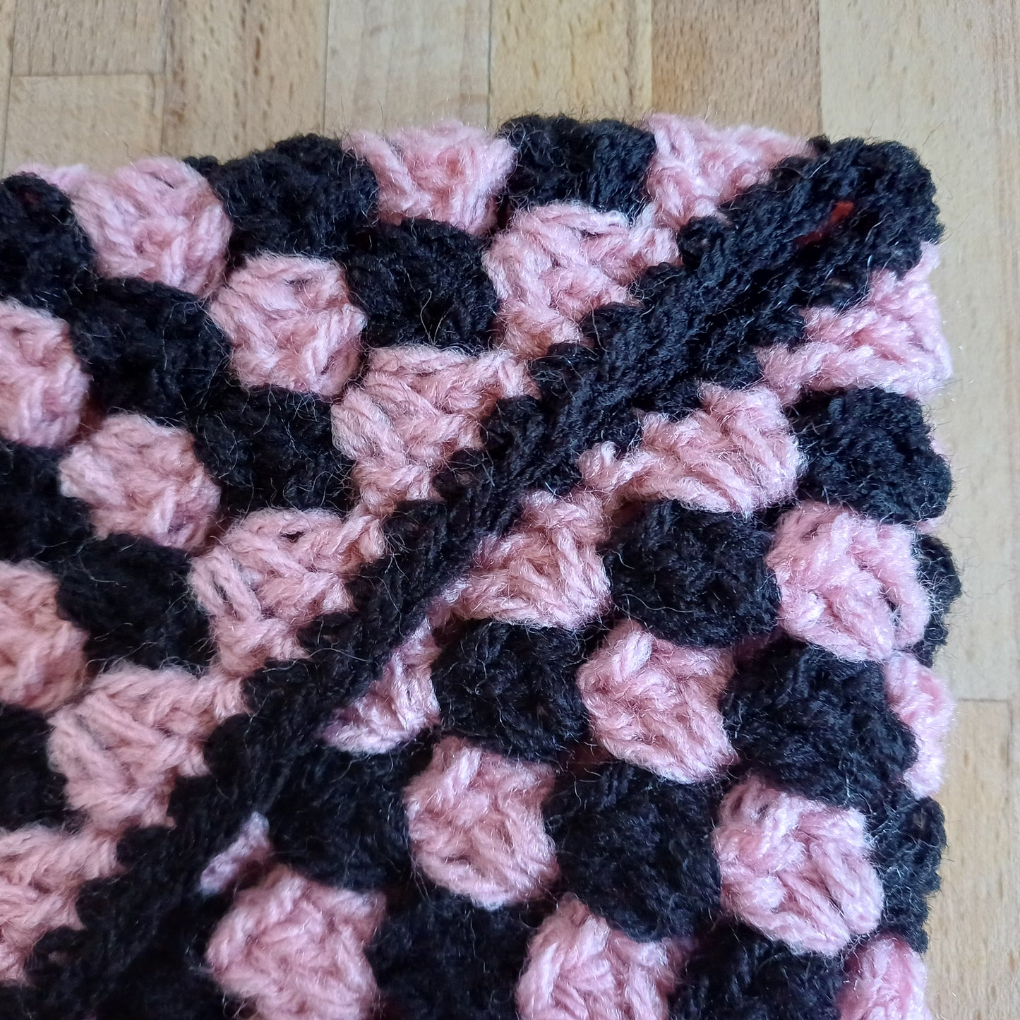Pochette enveloppe pour livre rose et noire