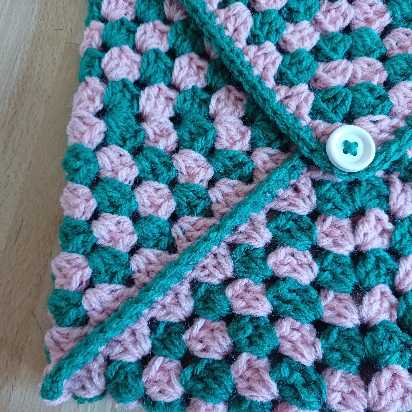 Pochette enveloppe pour livre vert foncé et rose