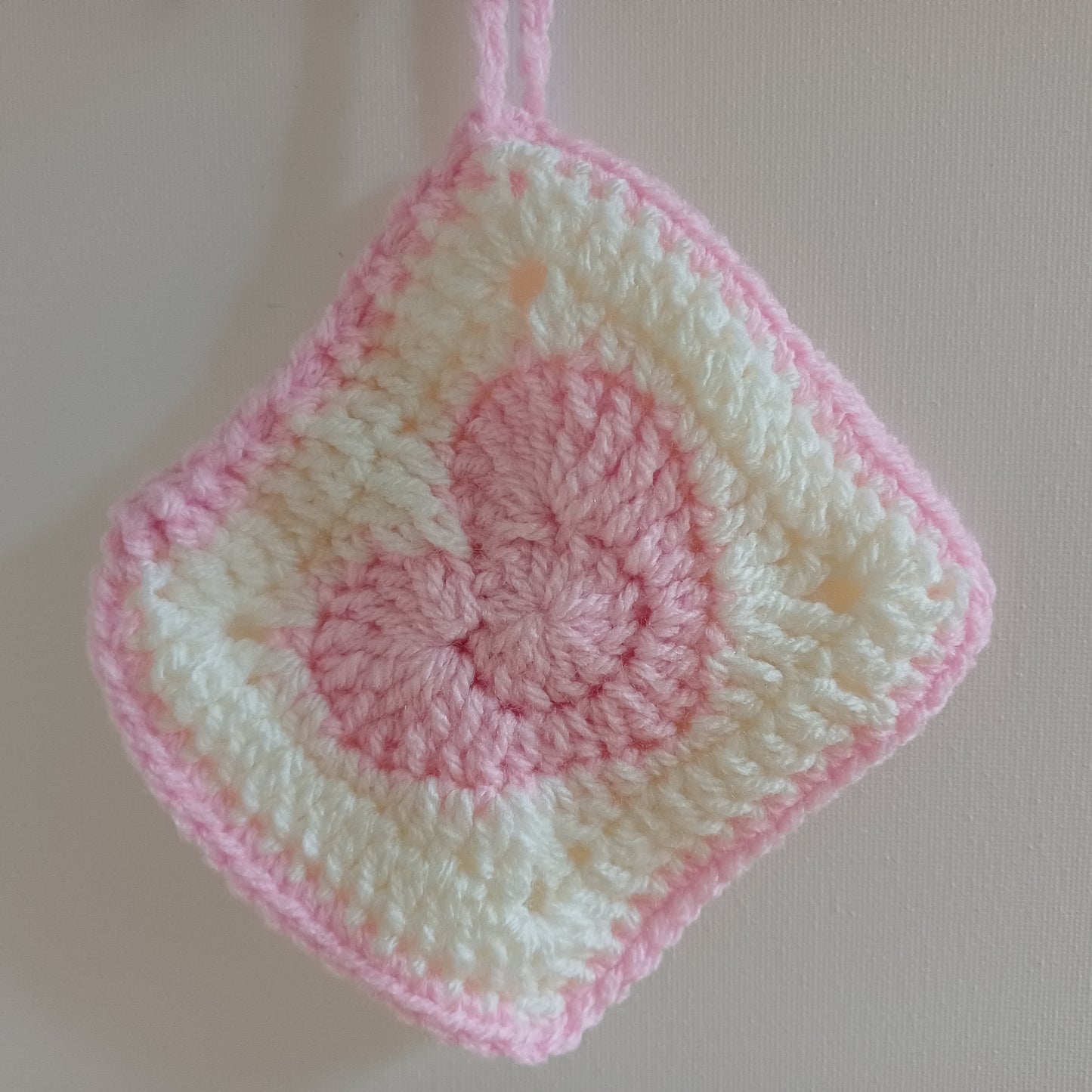 Pochon granny coeur rose pastel