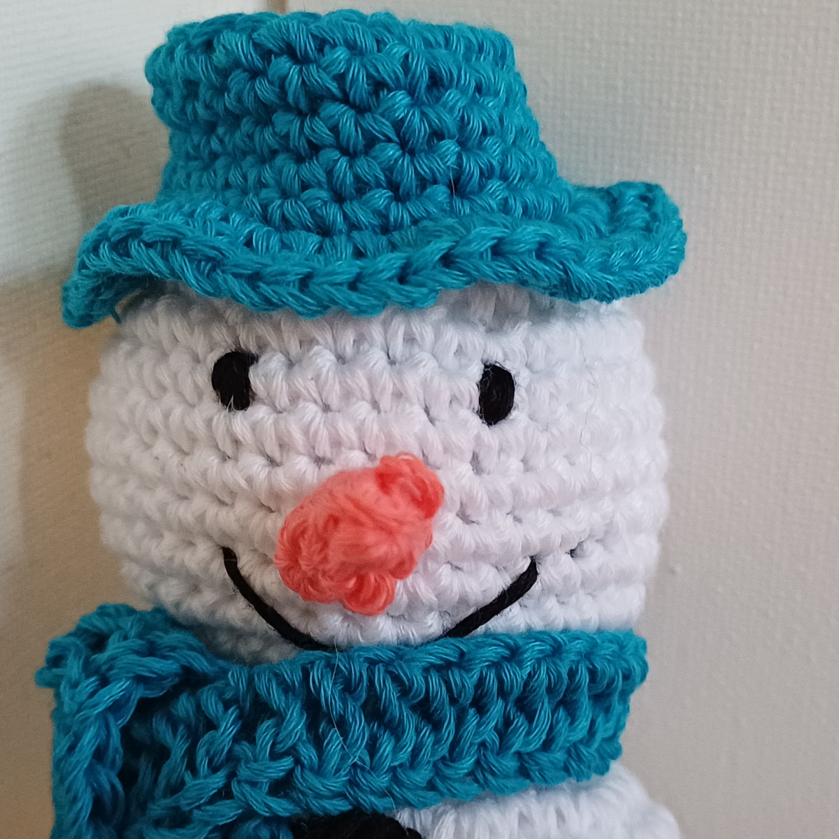 Petit bonhomme de neige bleu