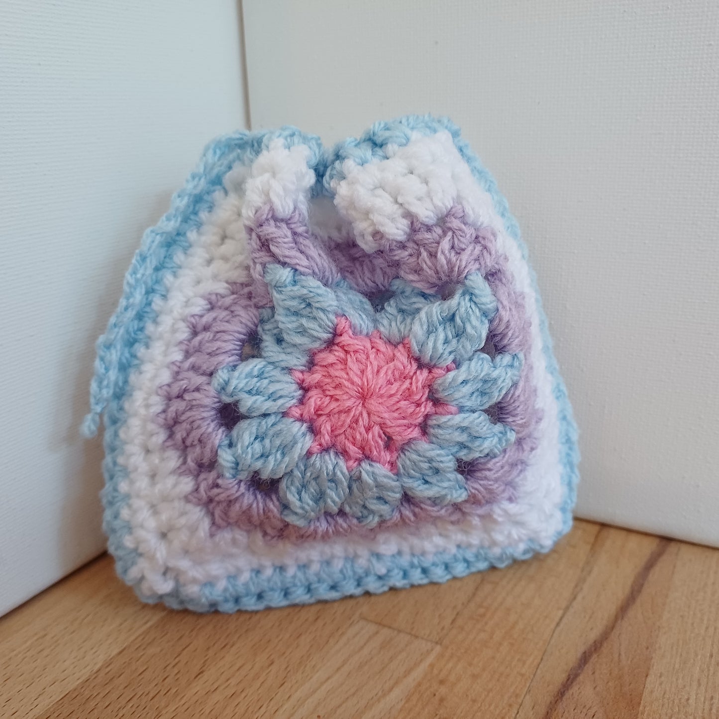 Pochon granny bleu, violet et rose