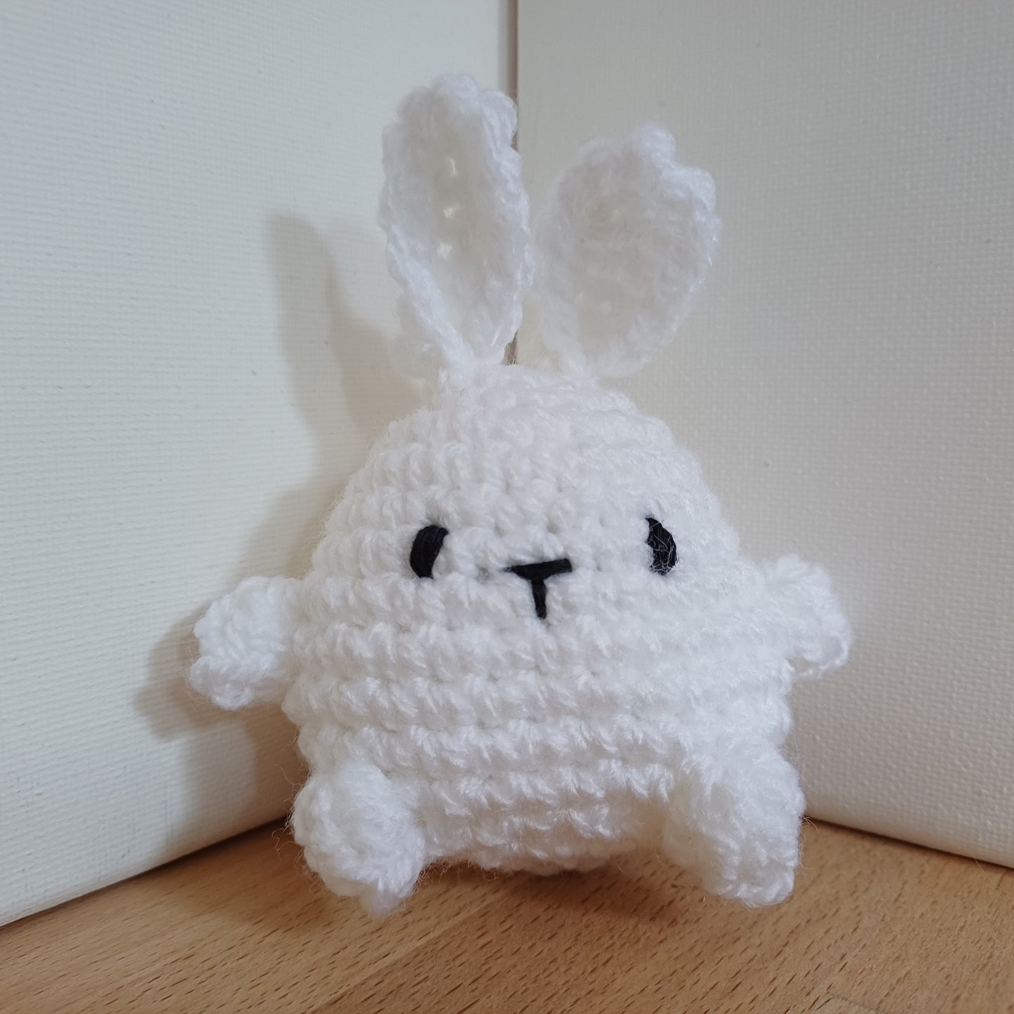 Mini lapin blanc
